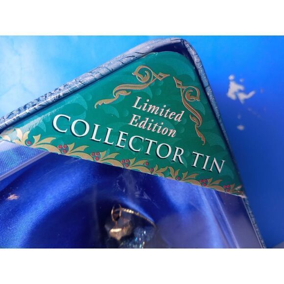 Lumiere Hand Crafted Glass Ornament Set of 3 Snowmen in Collector Tin Box - Picture 4 of 5